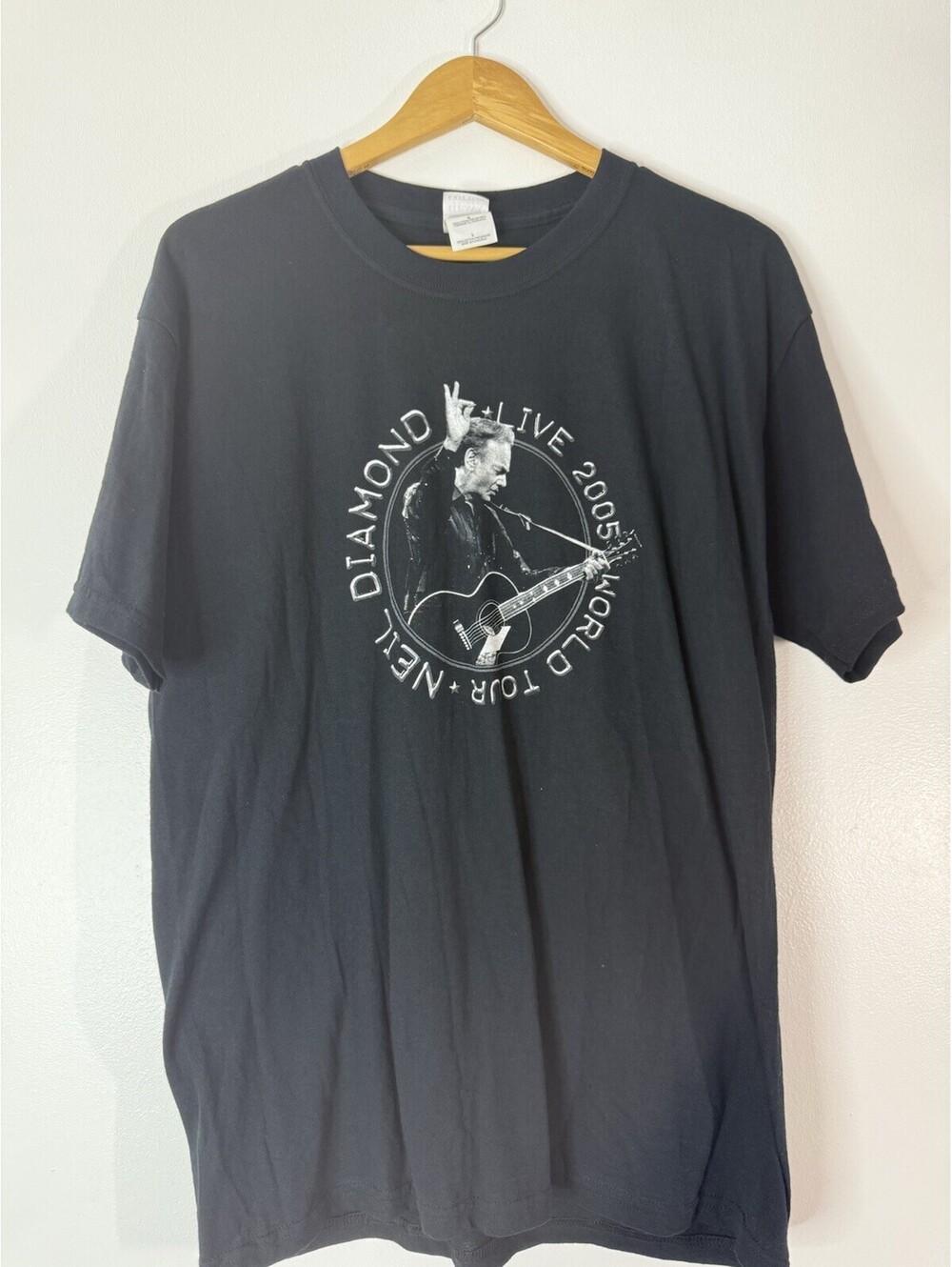 Neil Diamond Live 2005 World Tour Short Sleeve Retro Y2K Style T-Shirt Sz Large